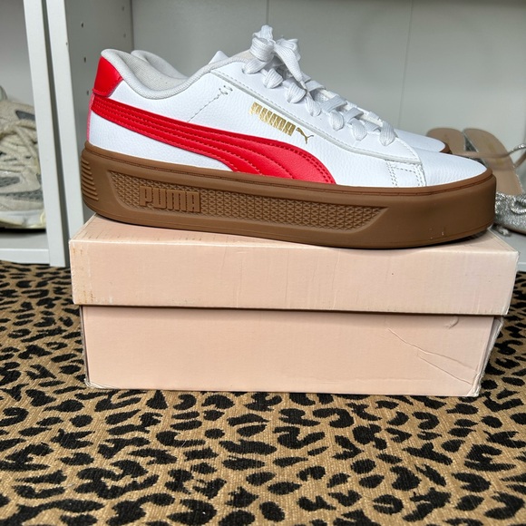 Women's Puma Smash platforms size 8.5 - Picture 1 of 5